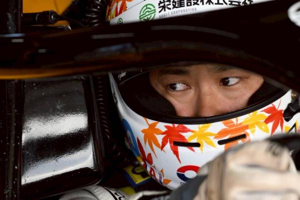 真剣な表情の大島さん