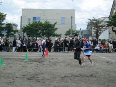 １