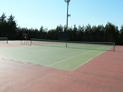 栄公園テニスコート外観