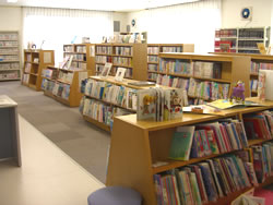 ふくろう図書館図書室